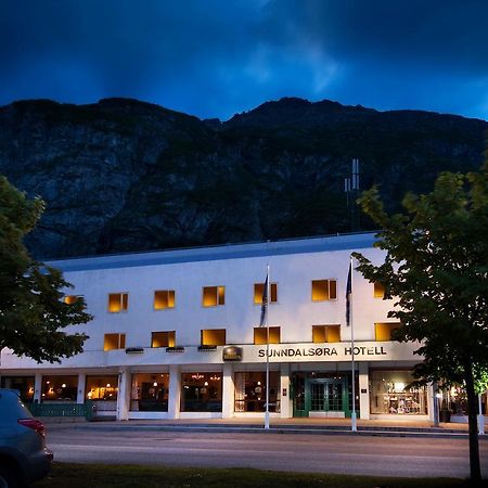 Sunndalsora Hotell Exterior photo